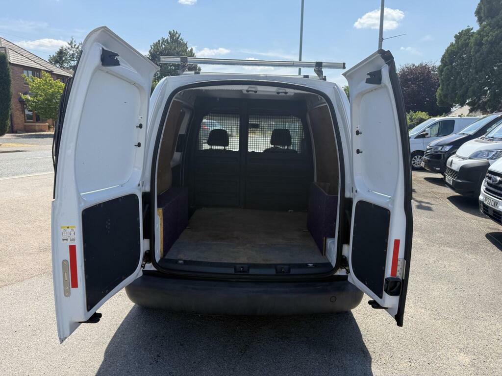 Volkswagen Caddy 1.6 Tdi Bluemotion Tech White #10