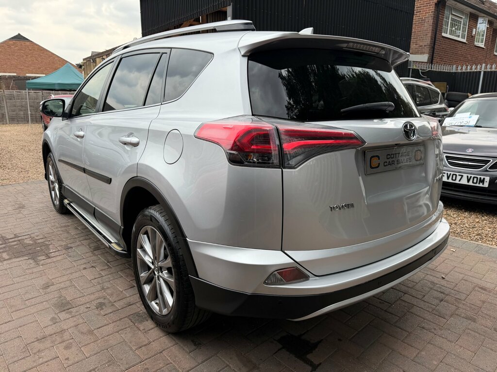Toyota Rav 4 Suv #7