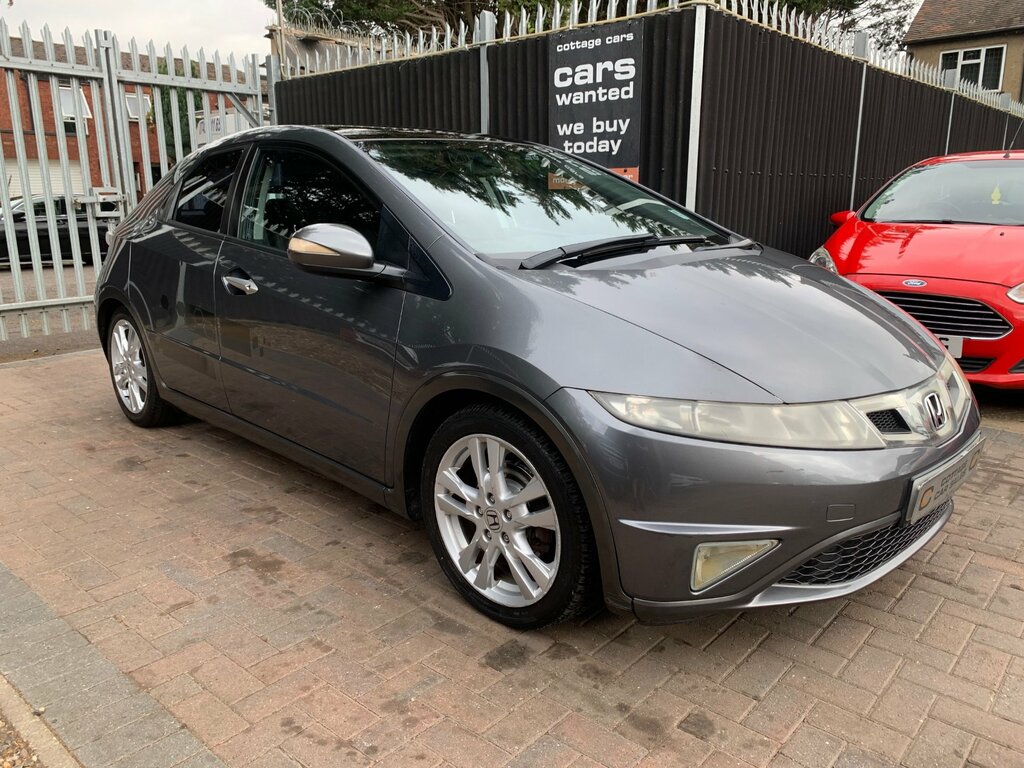 Honda Civic 1.8 I-vtec Es Hatchback 155 Gk Silver #2