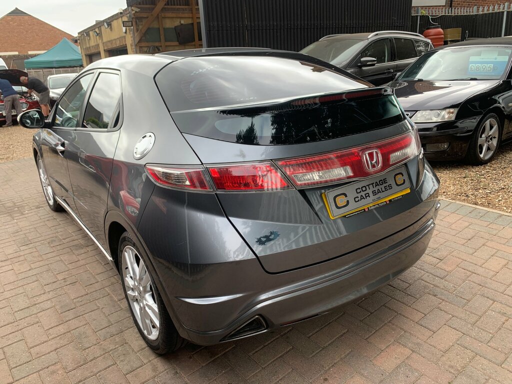 Honda Civic 1.8 I-vtec Es Hatchback 155 Gk Silver #5