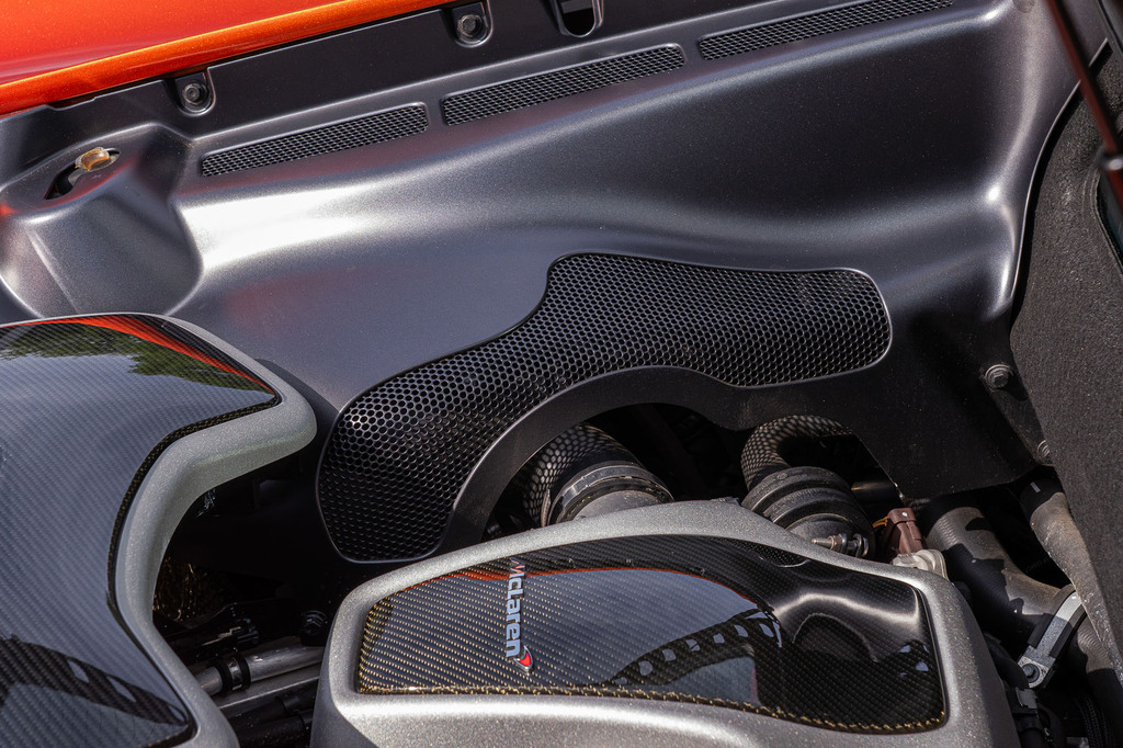 McLaren MP4 Spider 2dr Silver #70