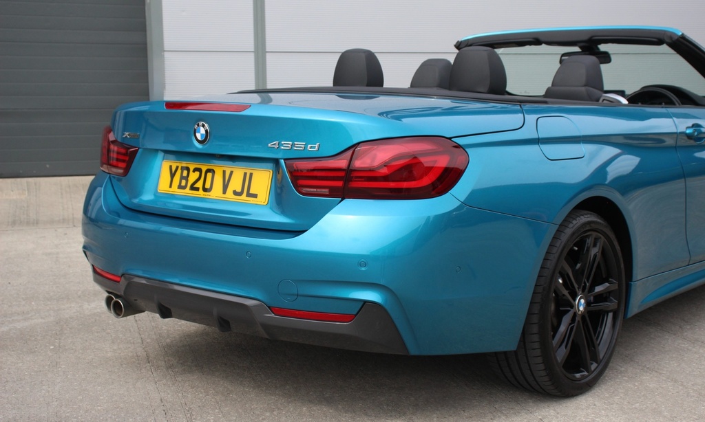 BMW 4 Series 420D 190 M Sport Professional Media Black #21