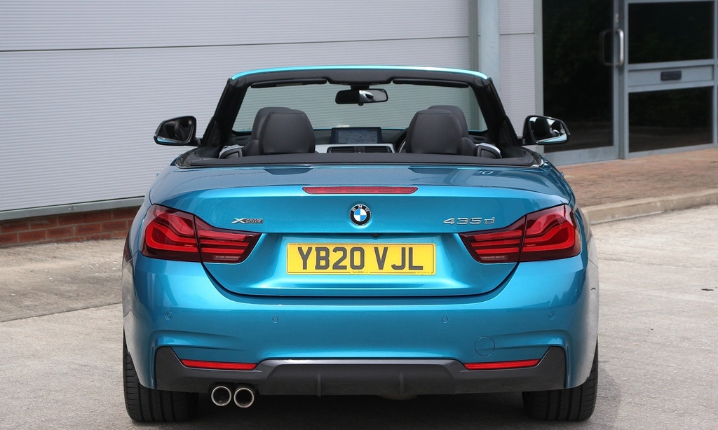 BMW 4 Series 420D 190 M Sport Professional Media Black #42