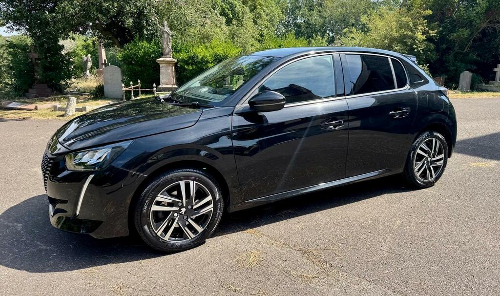 Peugeot 208 Hatchback 1.2 Puretech Allure Premium Euro 6 Ss BL22CHF Black #5