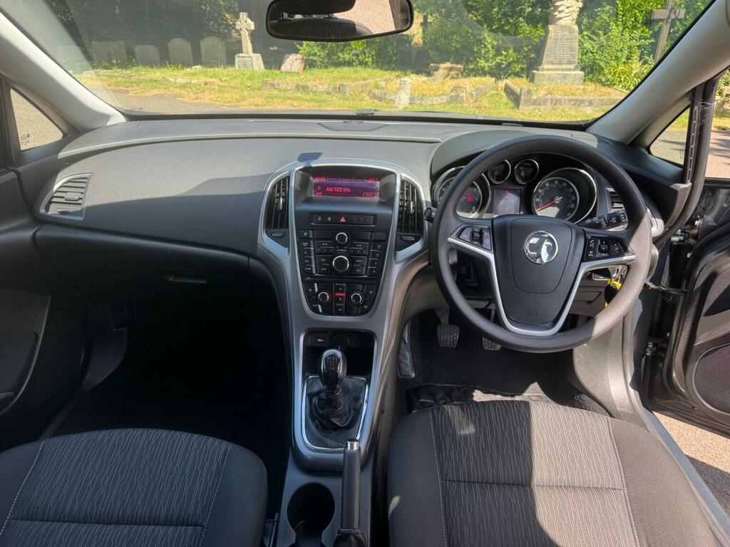 Vauxhall Astra 2.0 Cdti Sri Sports Tourer Euro 5 Ss Grey #20