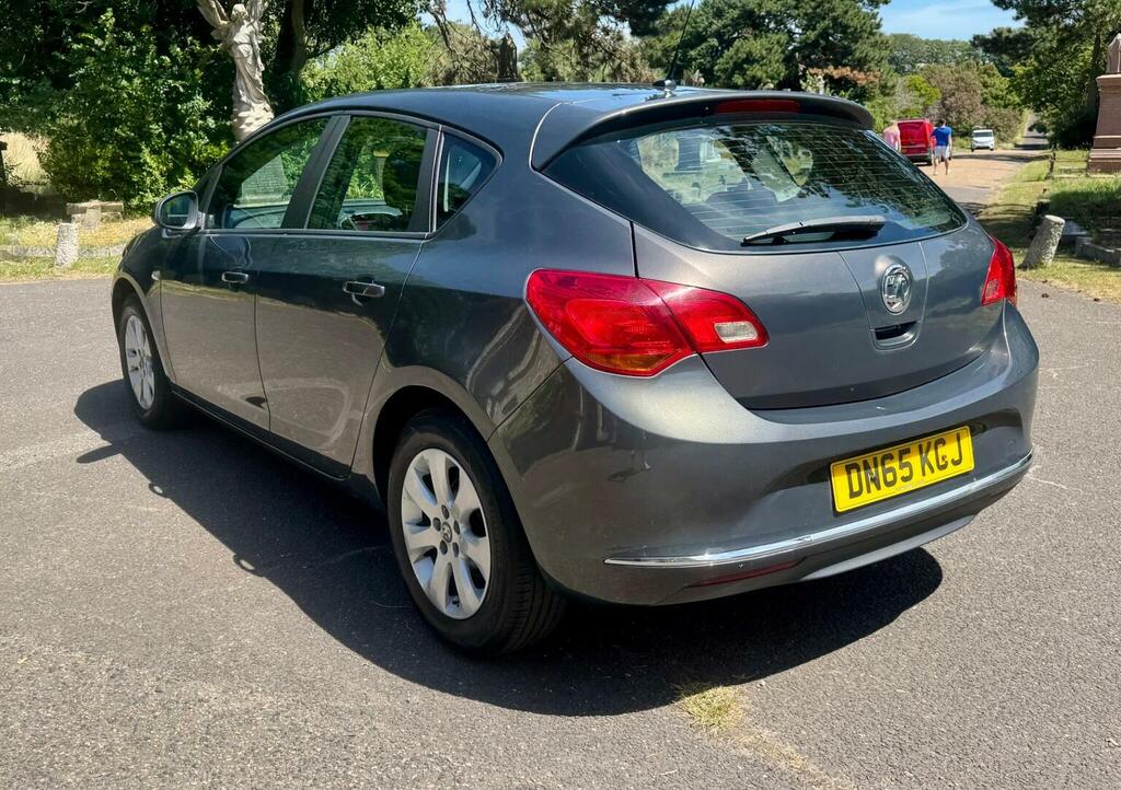 Vauxhall Astra Hatchback 1.4I Design Euro 6 201565 Grey #3