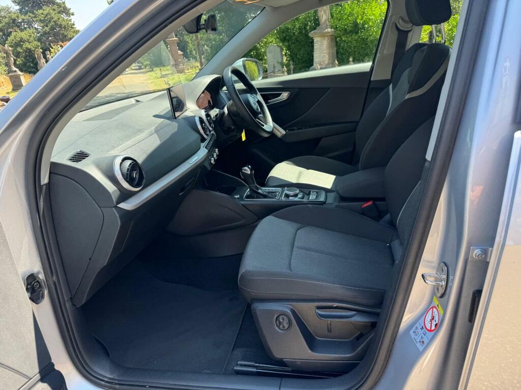 Audi Q2 1.0 Tfsi 30 Sport Suv Euro 6 S White #73