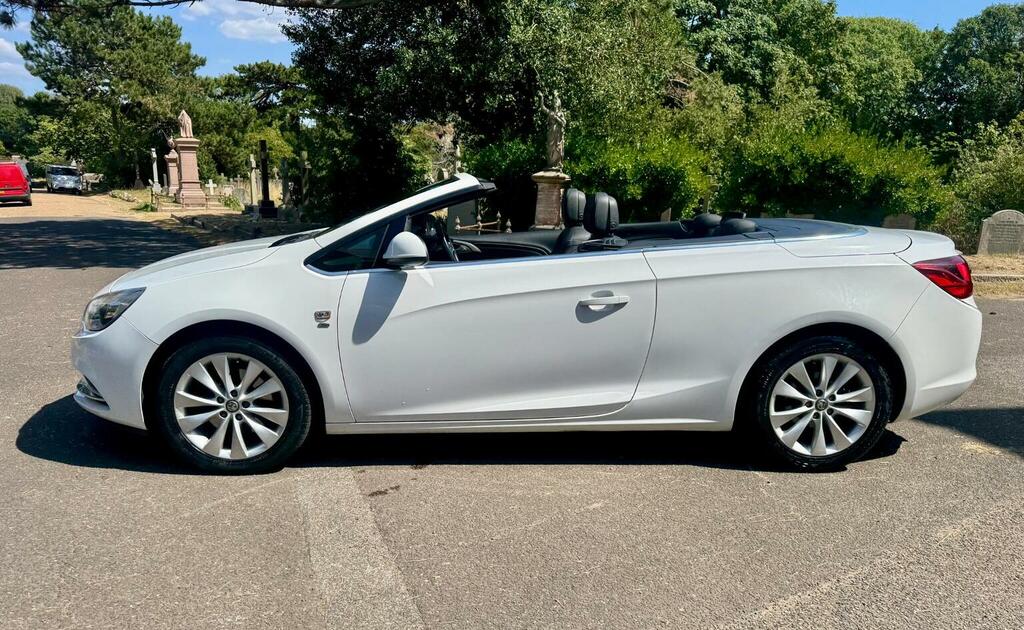 Vauxhall Cascada Se Cdti Ss Great Spec And Value Only Covered 6600 Black #14