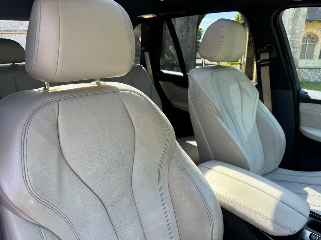 BMW X5 Xdrive30d M Sport White #25