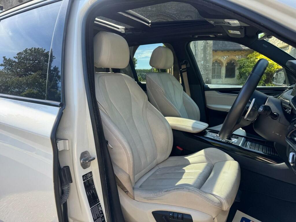 BMW X5 Xdrive30d M Sport White #24