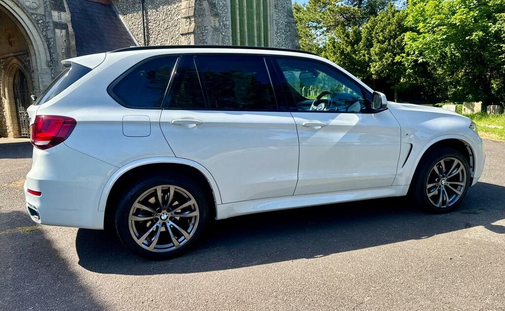 BMW X5 Xdrive30d M Sport White #16