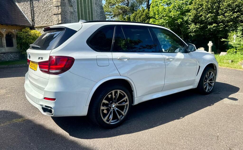 BMW X5 Xdrive30d M Sport White #17