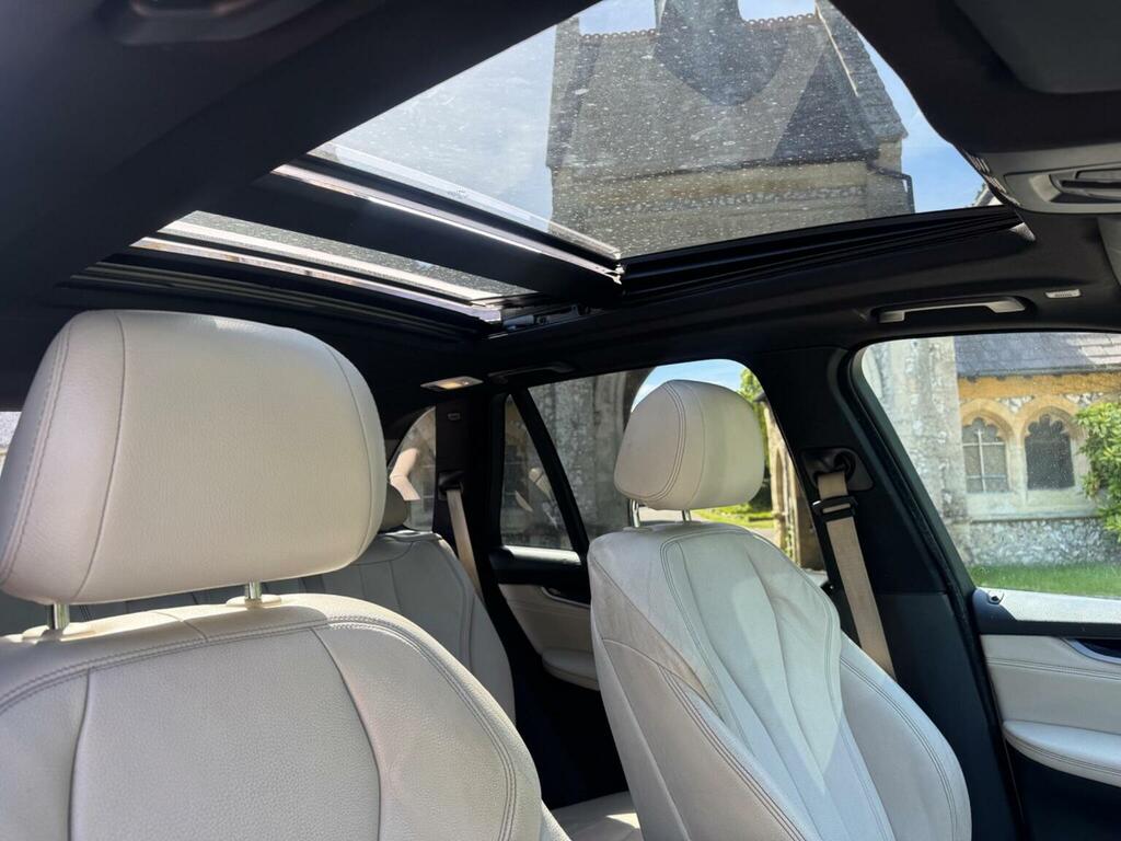 BMW X5 Xdrive30d M Sport White #71