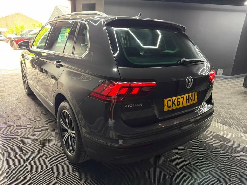 Volkswagen Tiguan 1.4 Tsi Se Navigation Suv Euro 6 Grey #4