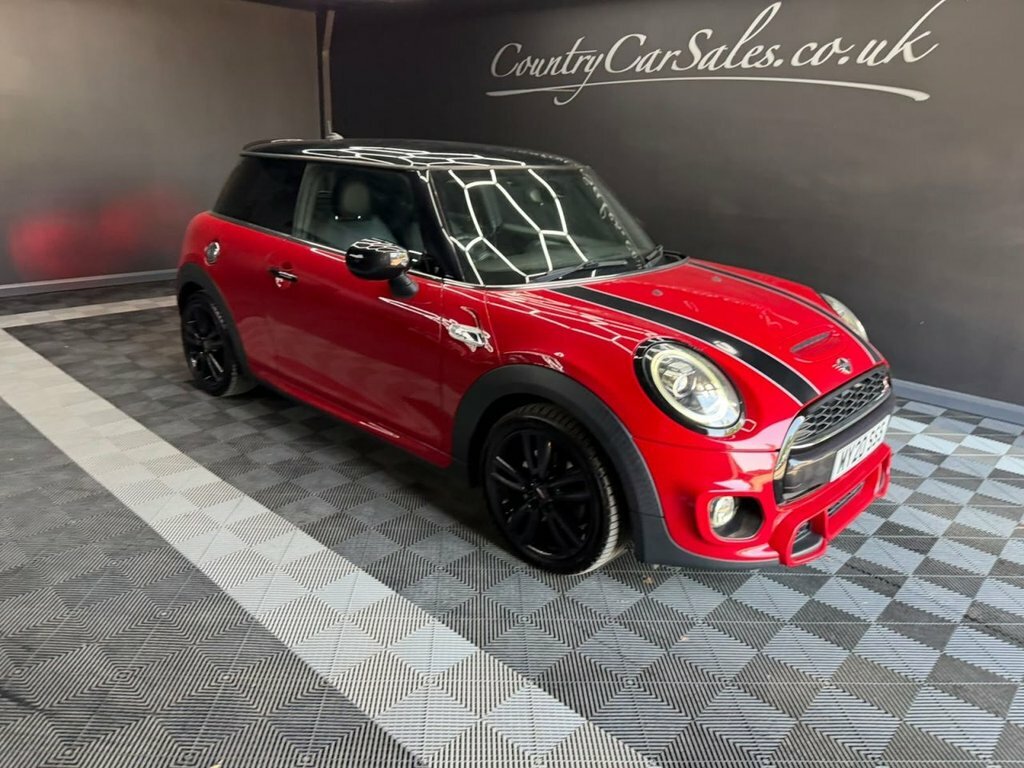 Mini Hatch 2.0 Cooper S Sport Hatchback Steptronic Red