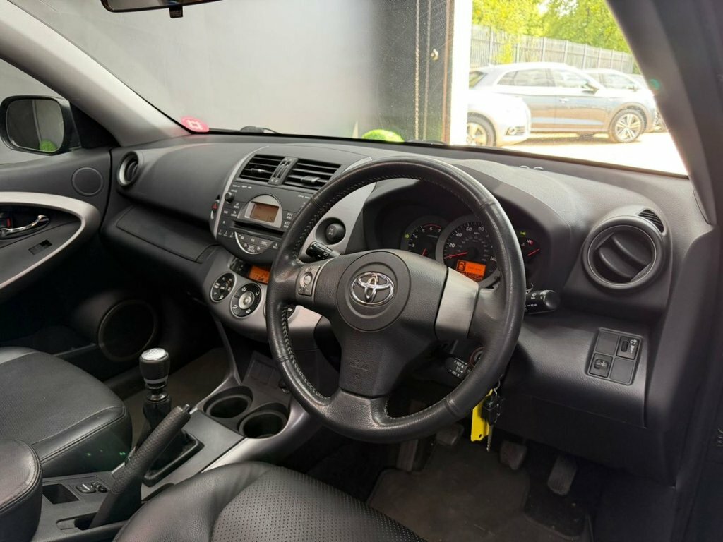 Toyota Rav 4 2.0 Xt-r Suv 4Wd 212 G Km 15 Grey #10