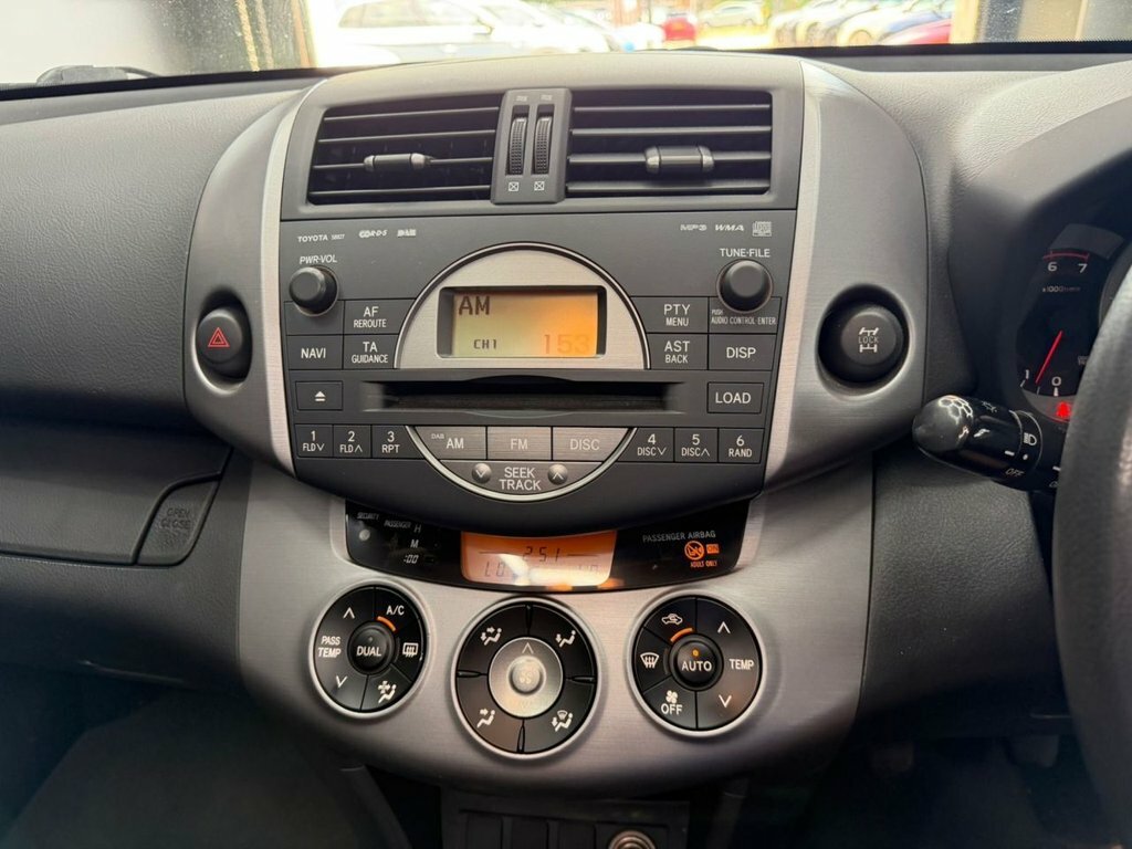 Toyota Rav 4 2.0 Xt-r Suv 4Wd 212 G Km 15 Grey #15