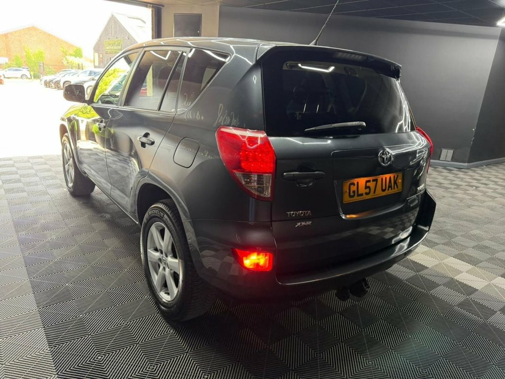 Toyota Rav 4 2.0 Xt-r Suv 4Wd 212 G Km 15 Grey #4