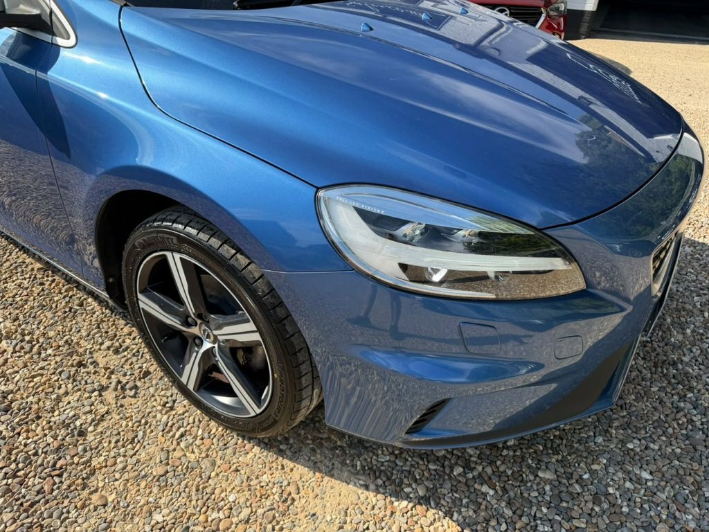 Volvo V40 T2 122 R Design With Tyre Pressure Monitorin Grey #15