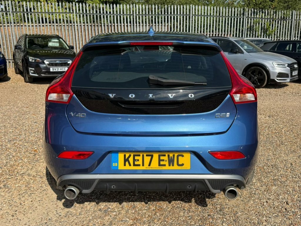 Volvo V40 T2 122 R Design With Tyre Pressure Monitorin Grey #13