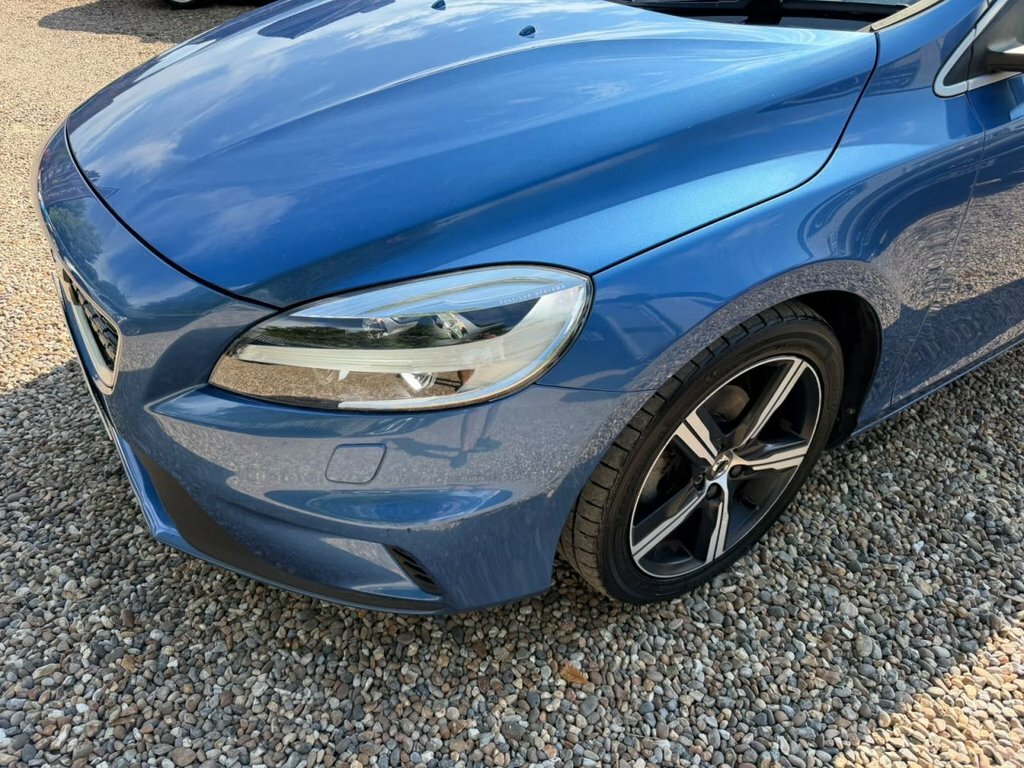 Volvo V40 T2 122 R Design With Tyre Pressure Monitorin Grey #14