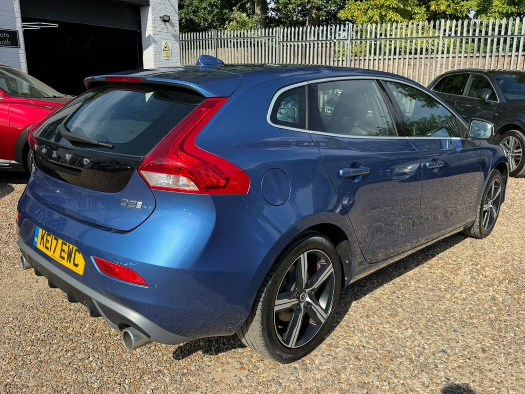 Volvo V40 T2 122 R Design With Tyre Pressure Monitorin Grey #12