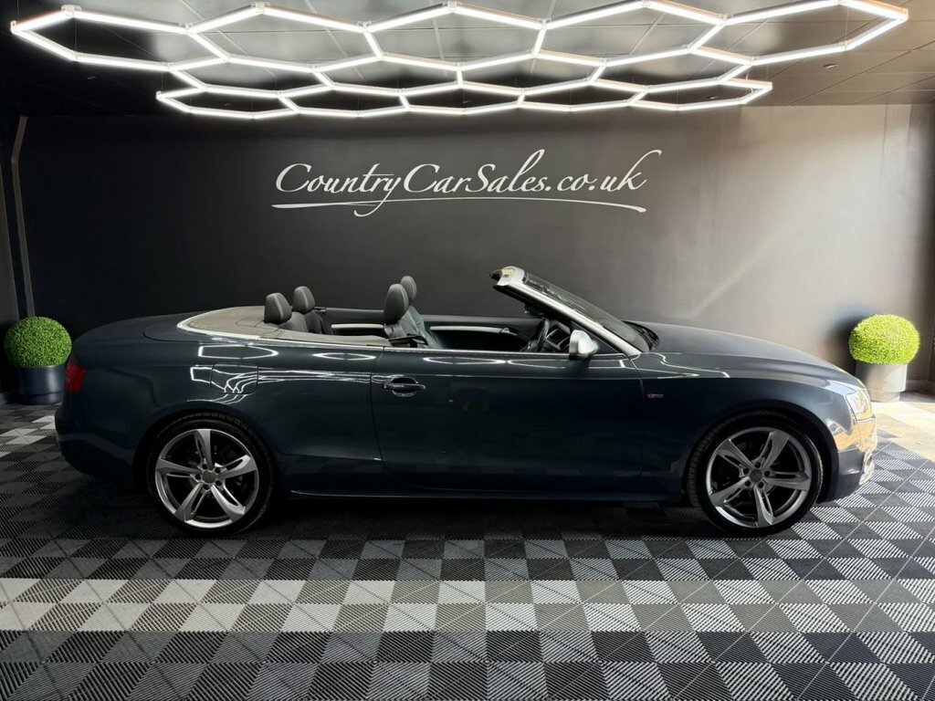 Audi A5 2.0 Tdi S Line Special Edition Euro 5 Ss Grey #3