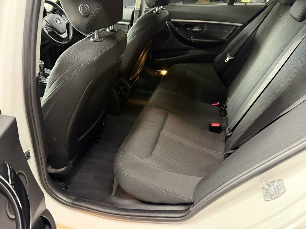 BMW 3 Series 320D Sport 1995Cc Silver #29