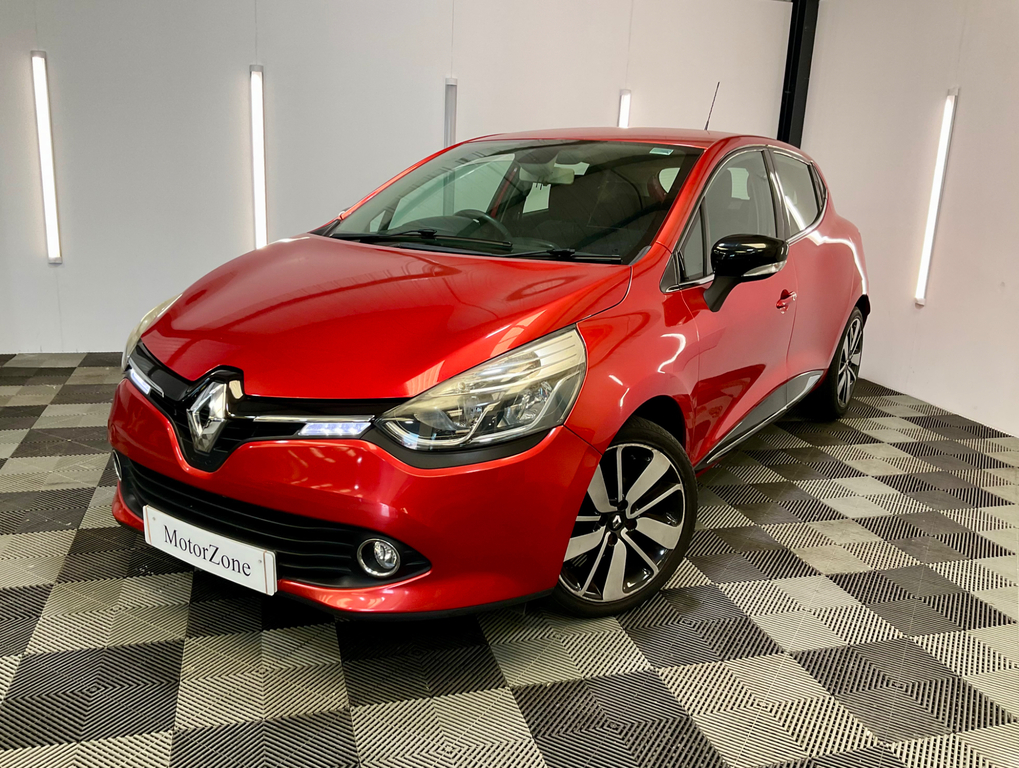 Renault Clio 0.9 Tce Dynamique S Nav Hatchback Manua Red