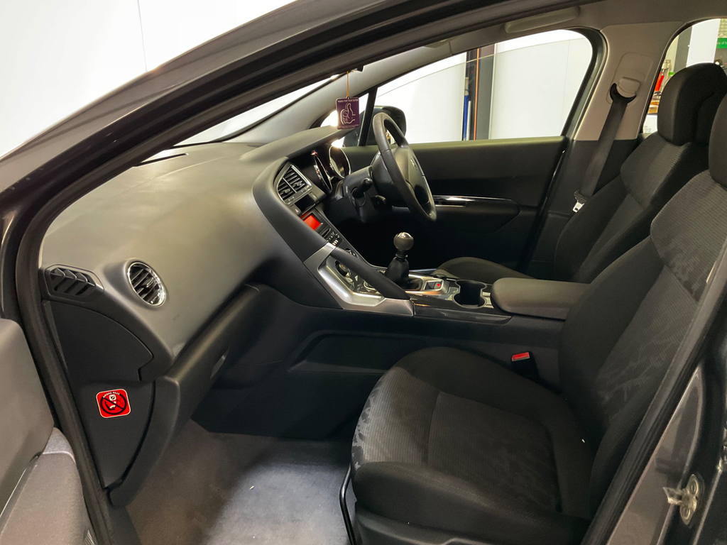 Peugeot 3008 Suv 1.6 Hdi Active Egc Euro 4 201010 Black #9