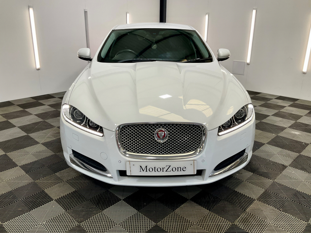 Jaguar XF 2.2D Luxury Saloon Euro 5 Ss 2 White #3