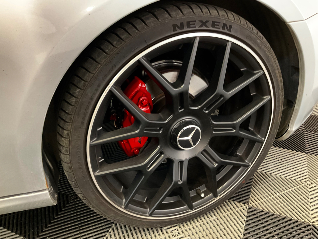 Mercedes-Benz CLS Saloon Black #29