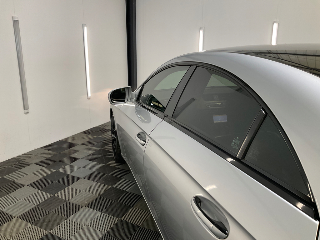 Mercedes-Benz CLS Saloon Black #23