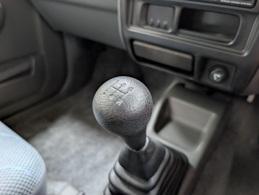Suzuki Jimny 1.3 Jlx Black #22