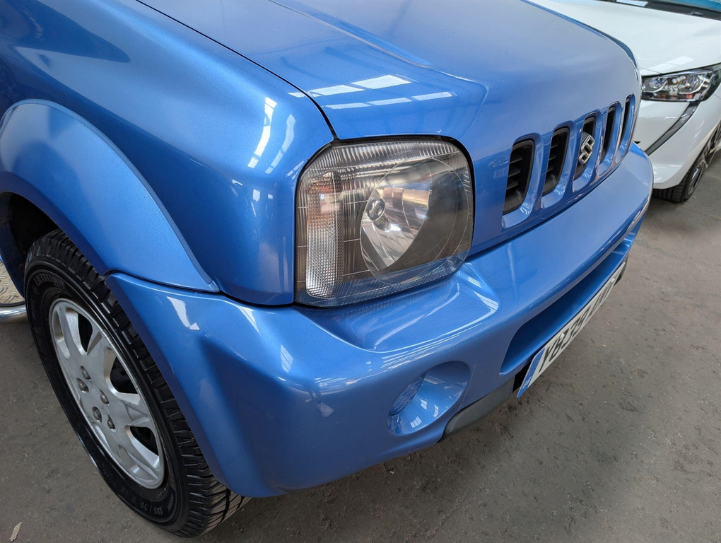 Suzuki Jimny 1.3 Jlx Black #6