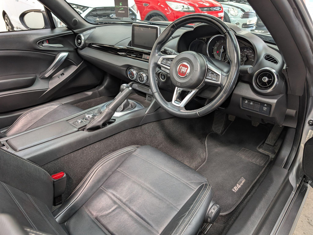 Fiat 124 Spider 1.4L Classica Black #17