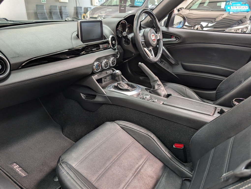 Fiat 124 Spider 1.4L Classica Black #19