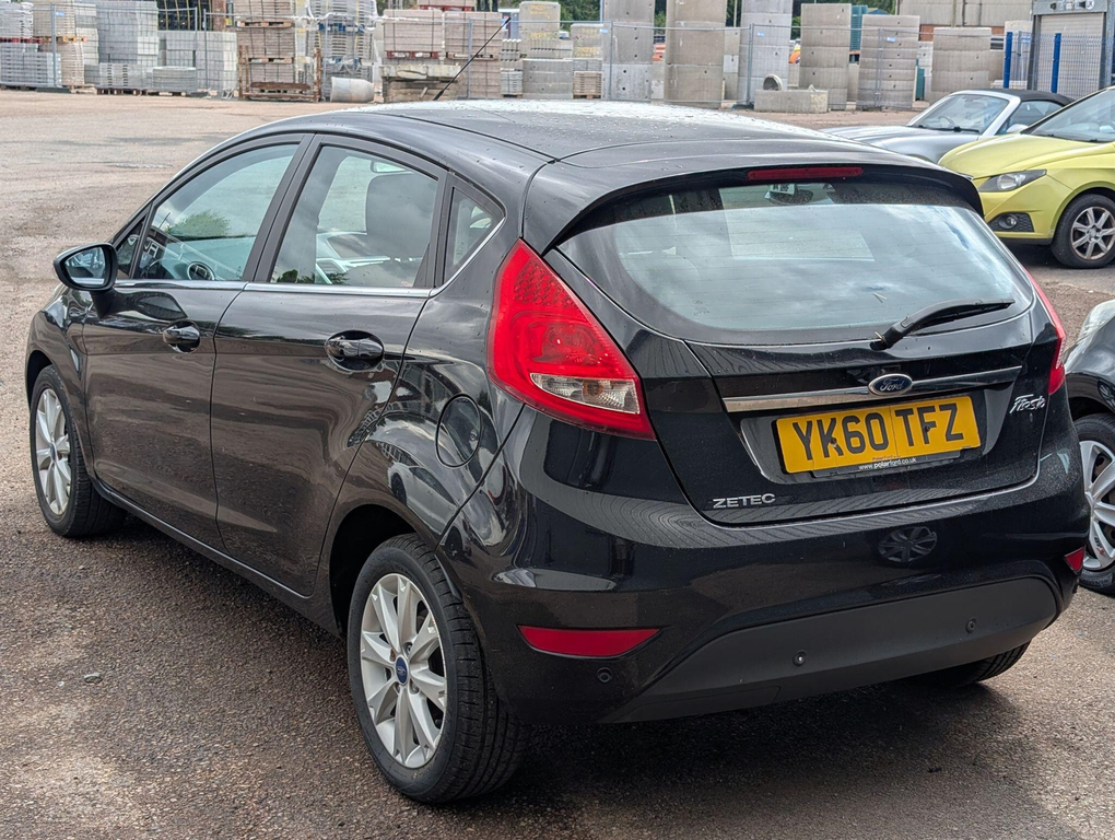 Ford Fiesta 1.25 Zetec White #5