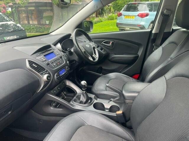 Hyundai Ix35 1.7 Crdi Se Euro 5 Ss EF64UYJ Black #5