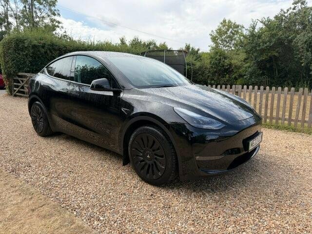 Tesla Model Y Dual Motor Long Range 4Wde Black