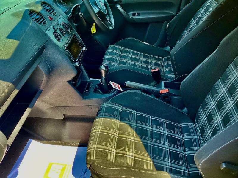 Volkswagen Caddy Panel Van C20 Tdi 2012 White #9