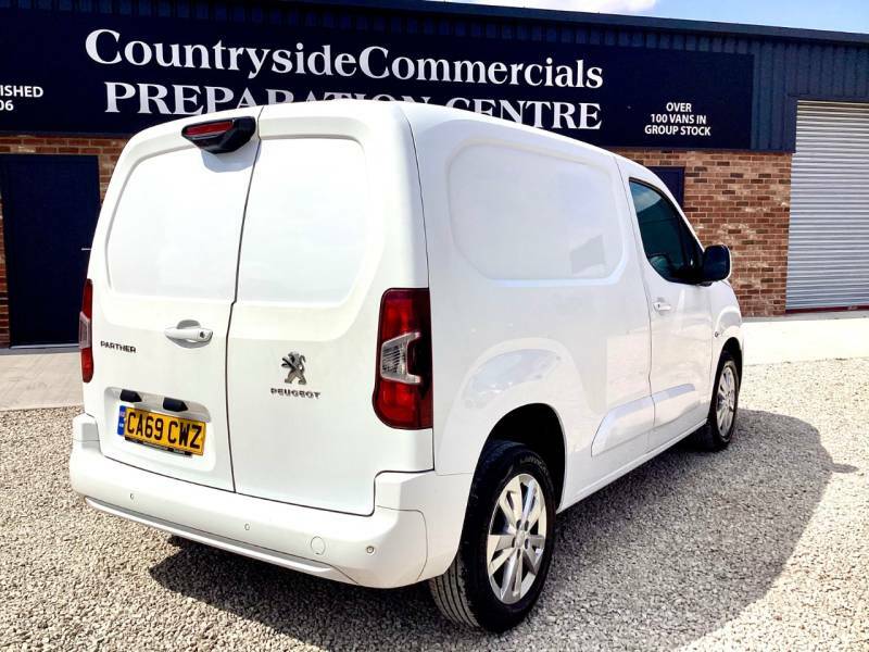 Peugeot Partner 1000 1.5 Bluehdi 100 Asphalt Van White #6