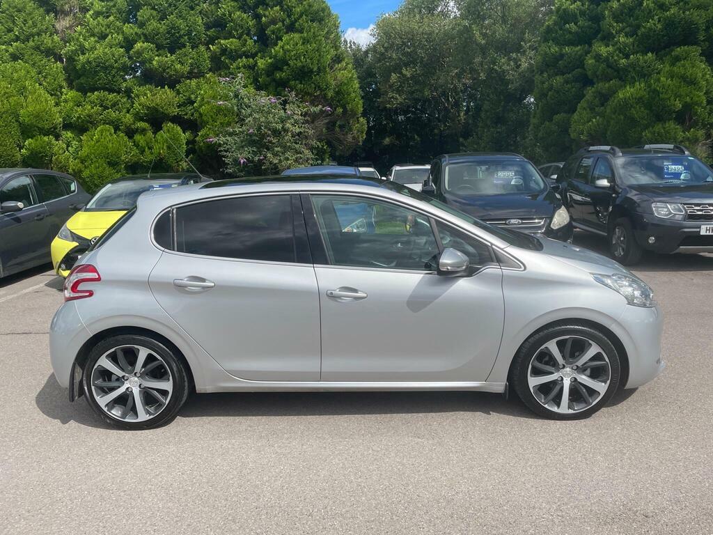Peugeot 208 1.6 Bluehdi Feline Euro 6 S S Silver #2