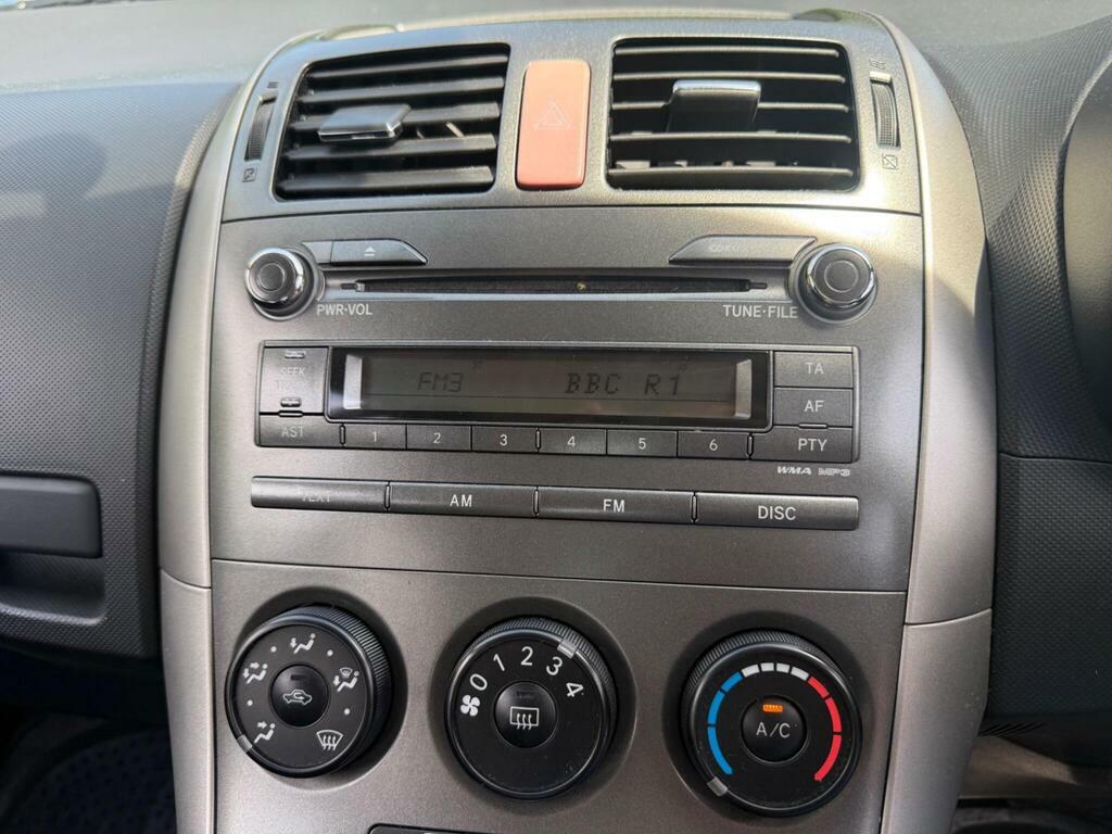 Toyota Auris 1.6 Vvt-i Tr Hatchback 166 Gkm Silver #13