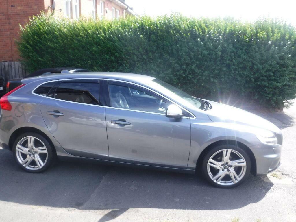 Volvo V40 2.0 D2 R-design Pro Euro 6 S S Grey #4