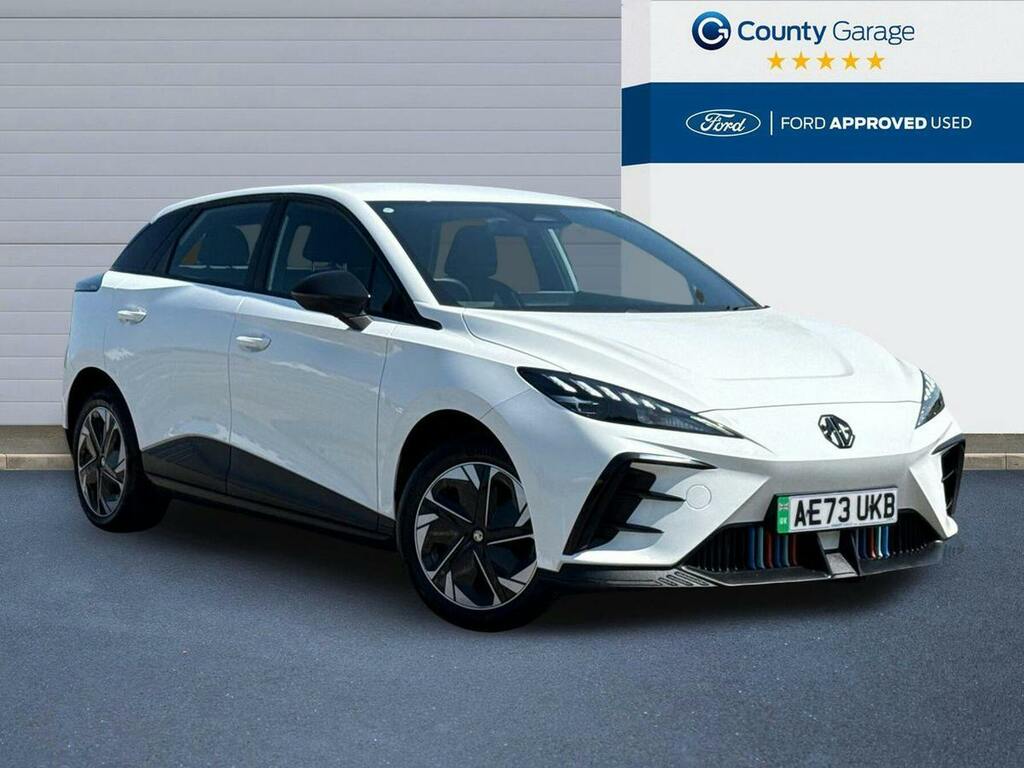 MG MG4 64Kwh Se Long Range Hatchback 2 AE73UKB White