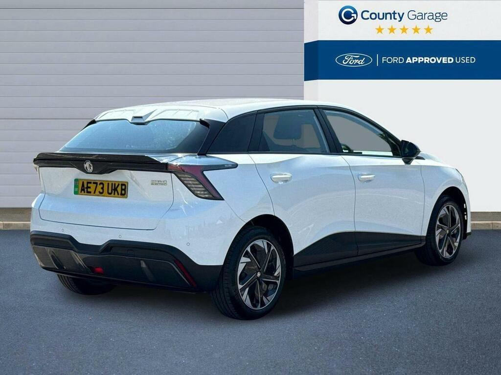MG MG4 64Kwh Se Long Range Hatchback 2 AE73UKB White #3