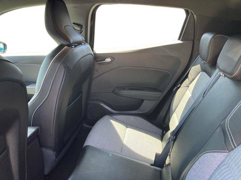 Renault Clio 1.6 E-tech Hybrid 140 Lutecia Se WG22KME Black #4