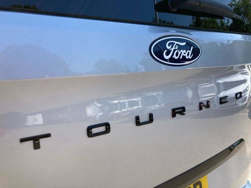 Ford Tourneo Custom Titanium White #25