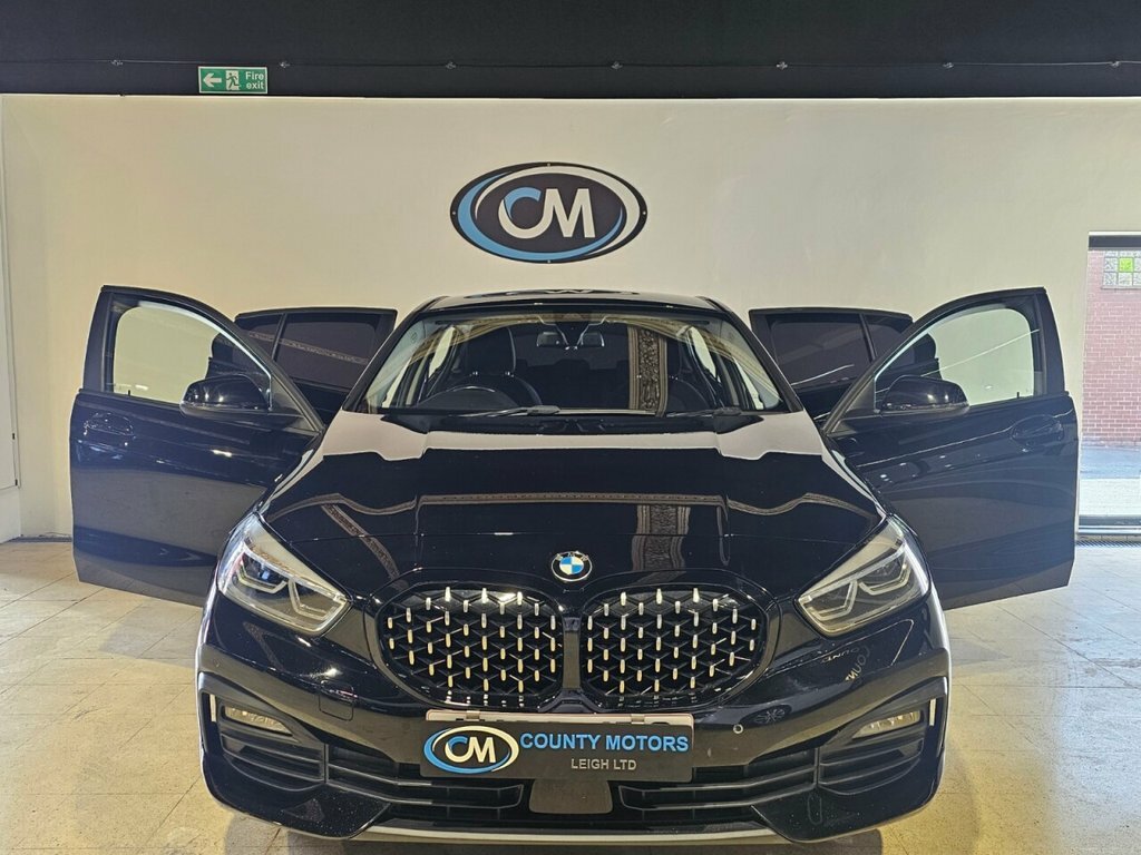 BMW 1 Series 1.5L Se Black #6